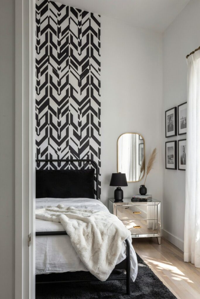 Black and White Theme with Contrast